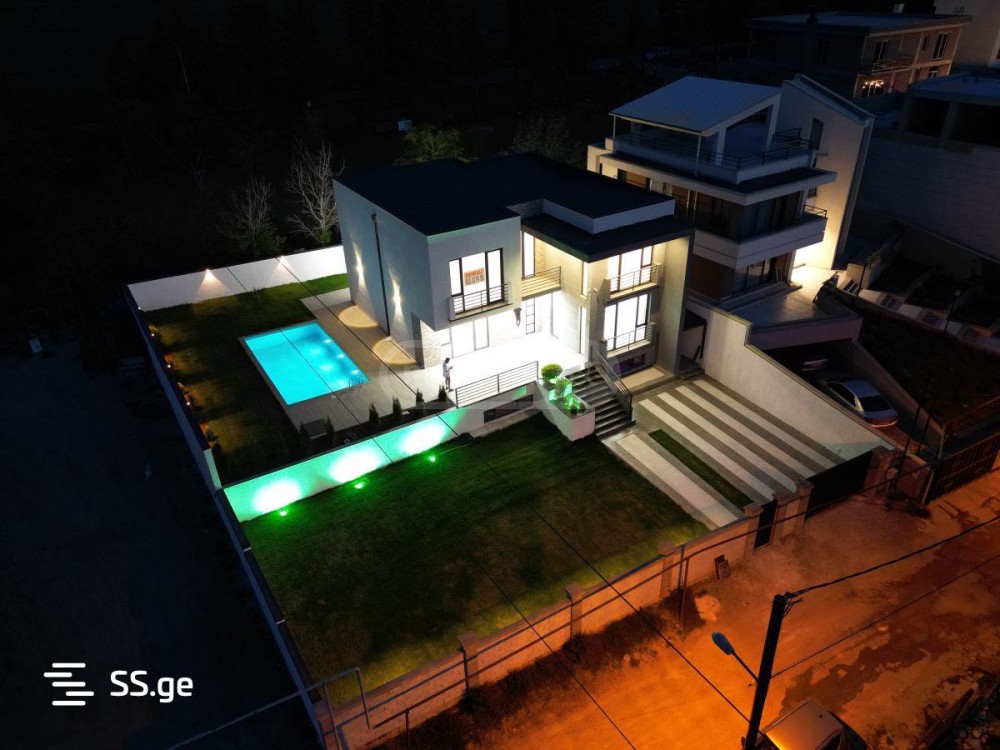 იყიდება 9 ოთახიანი კერძო სახლი ივერთუბანში