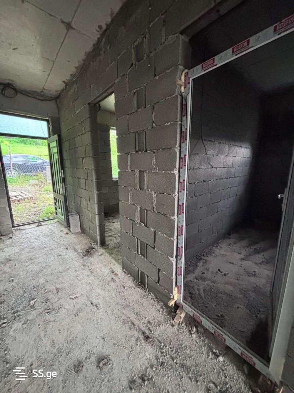 იყიდება 12 ოთახიანი კერძო სახლი ბულაჩაურში