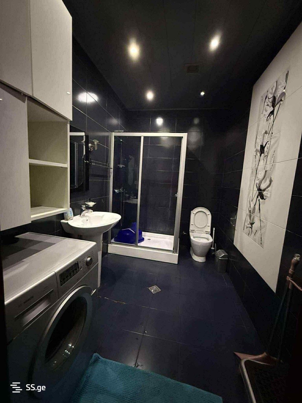 იყიდება 4 ოთახიანი ბინა ისანში