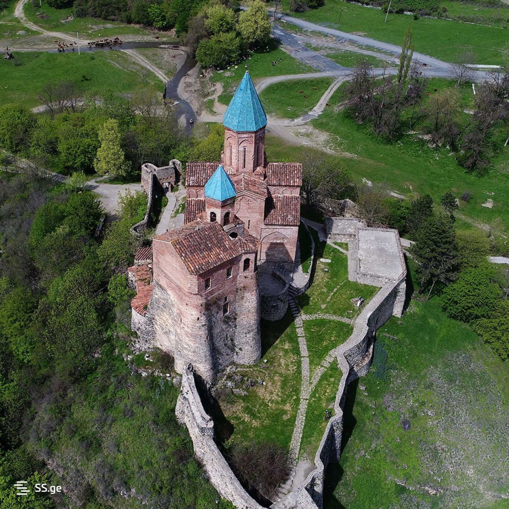 იყიდება მიწის ნაკვეთი გრემში