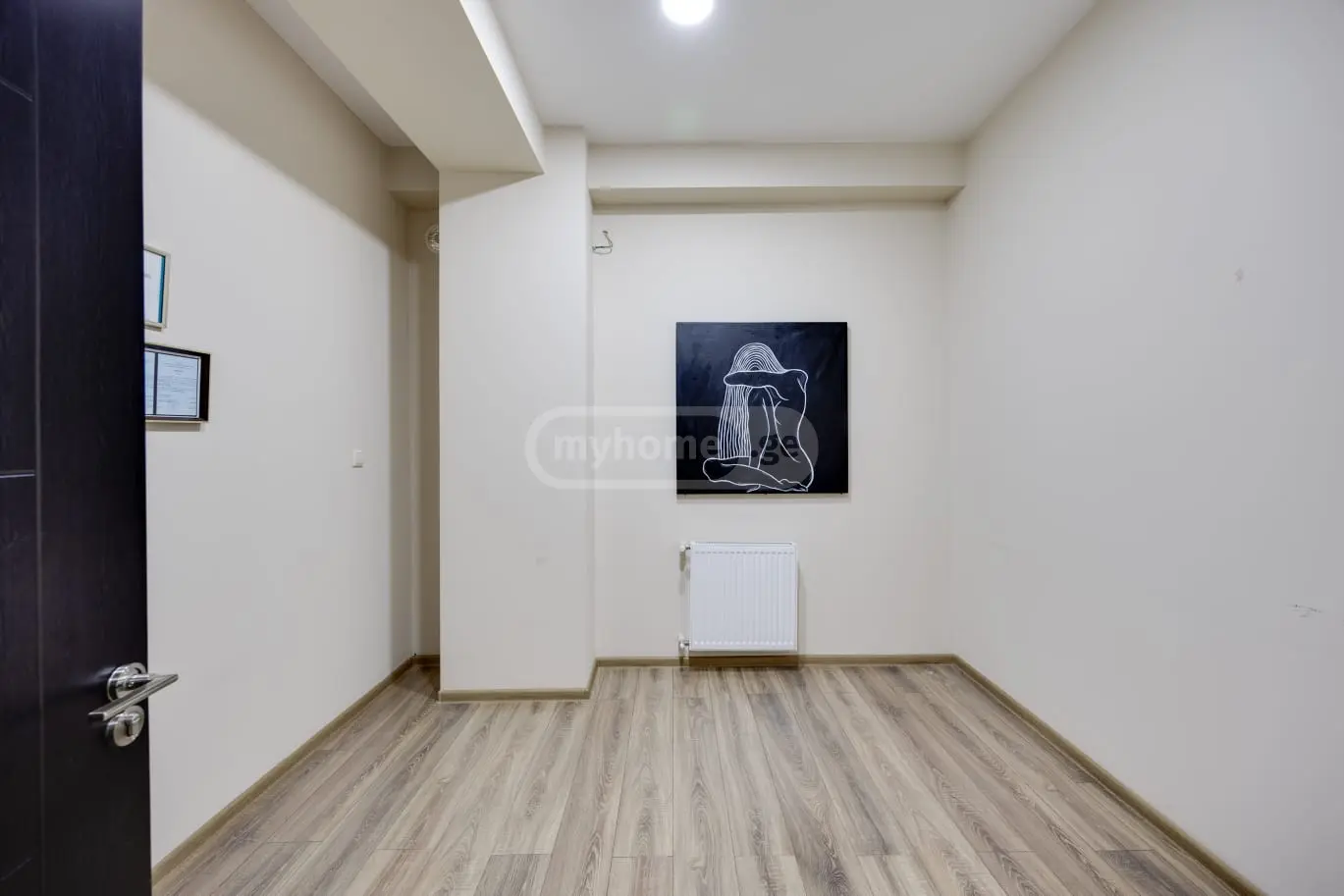 იყიდება საოფისე კომერციული ფართი საბურთალოზე