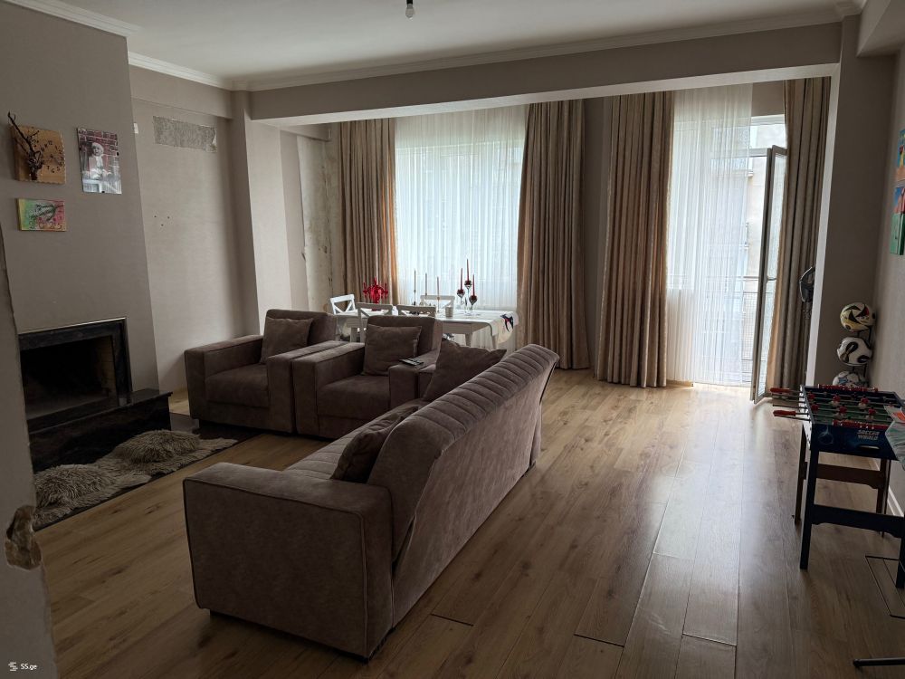 🏡 იყიდება 4 ოთახიანი ბინა საბურთალოზე