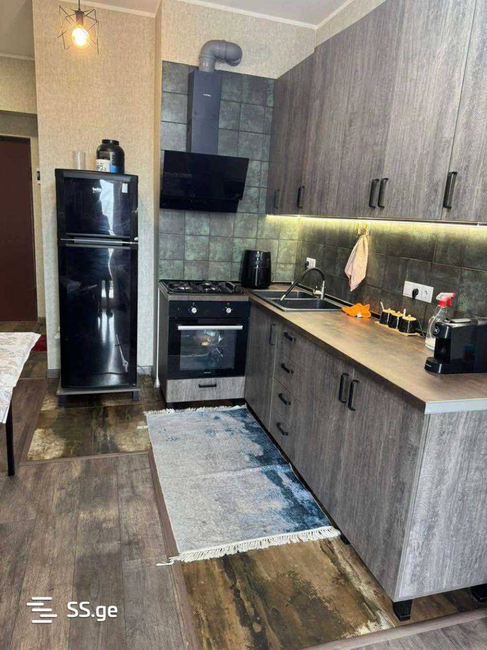 იყიდება 2 ოთახიანი ბინა დიღმის მასივში