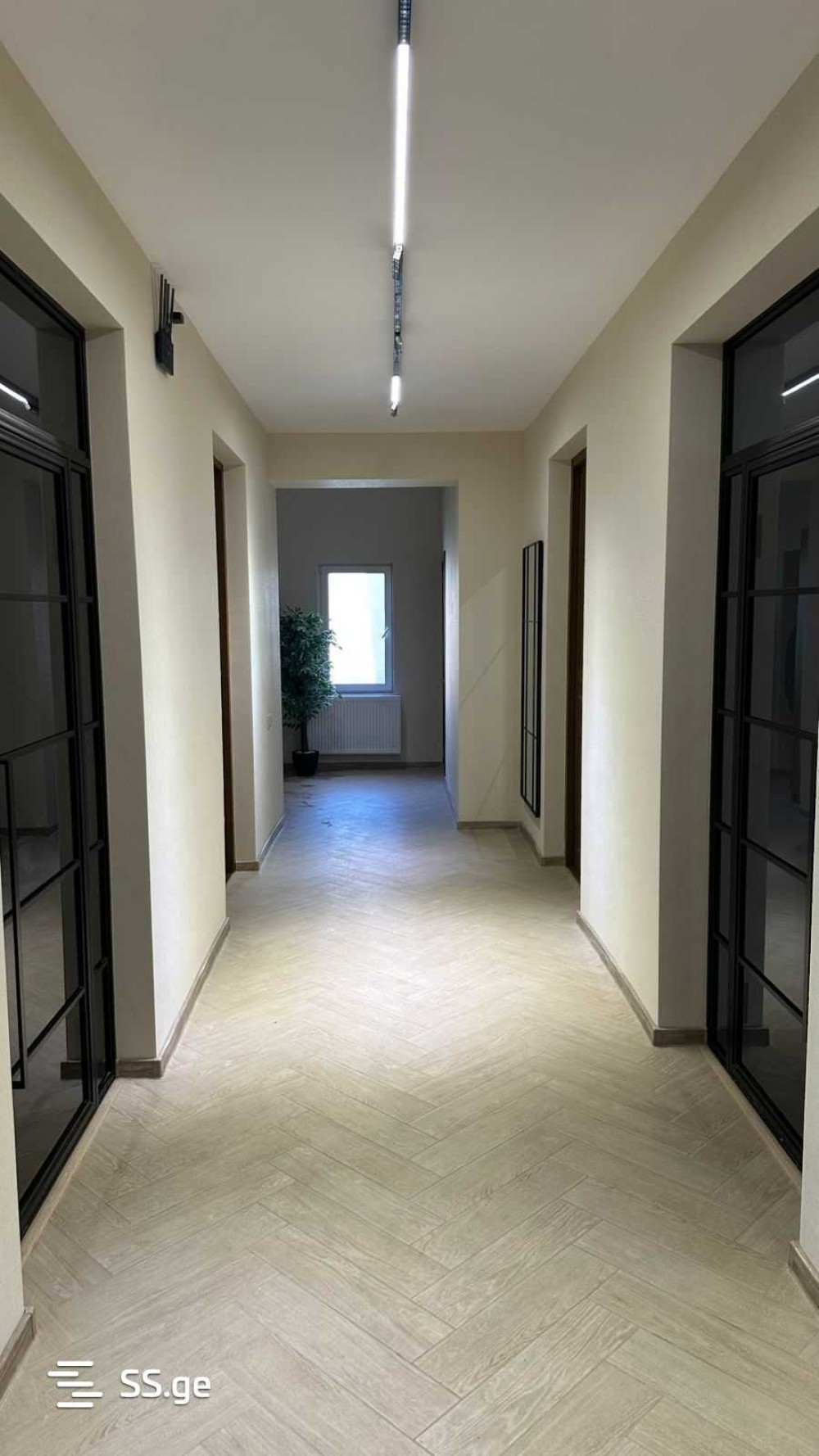 იყიდება 5 ოთახიანი კერძო სახლი წყნეთში