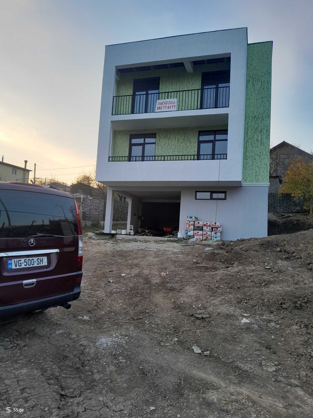 იყიდება კერძო სახლი გლდანში