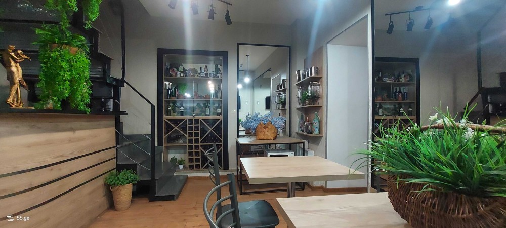 იყიდება სასტუმრო მთაწმინდაზე