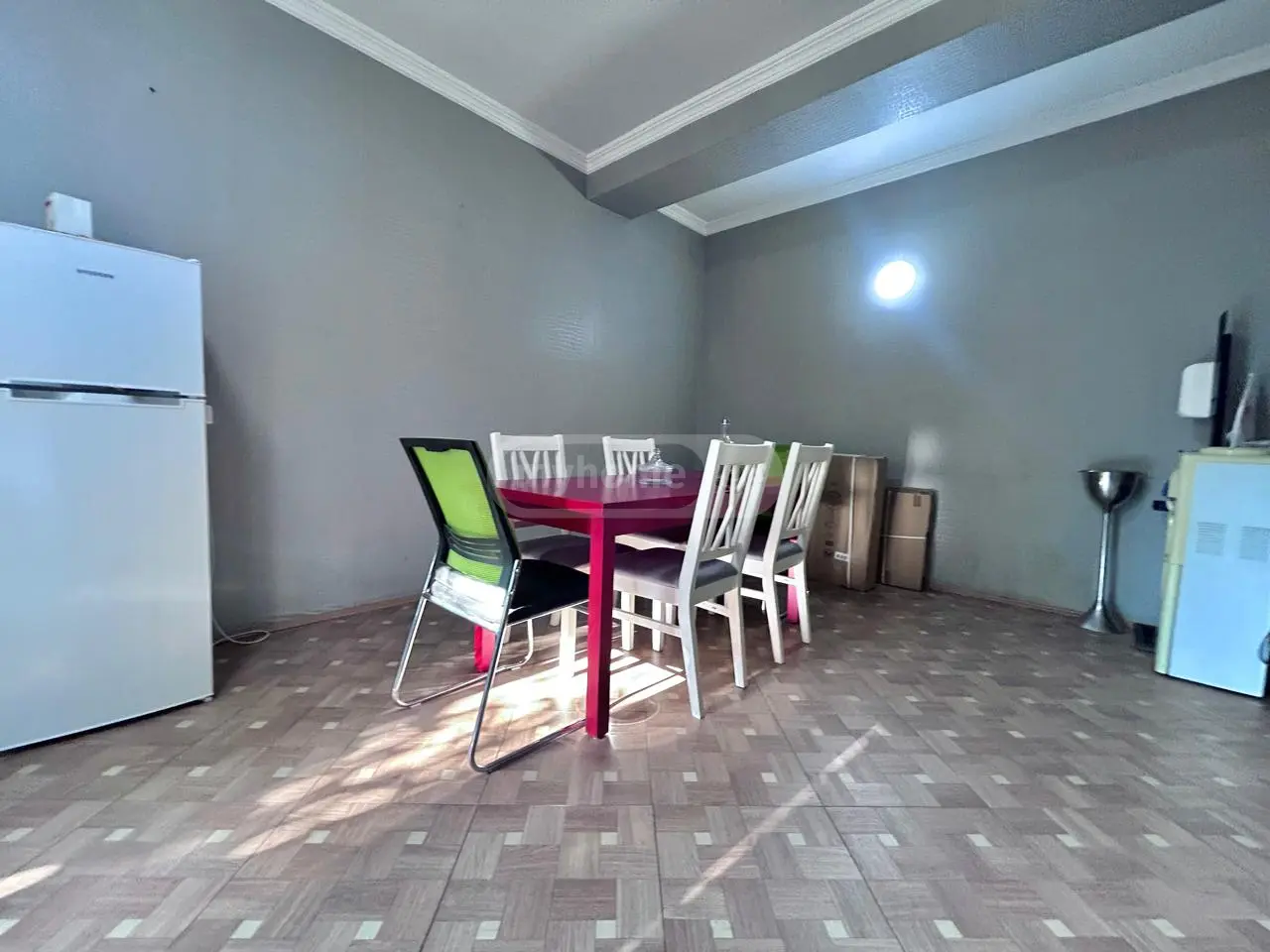 იყიდება 10+ ოთახიანი კერძო სახლი თბილისში