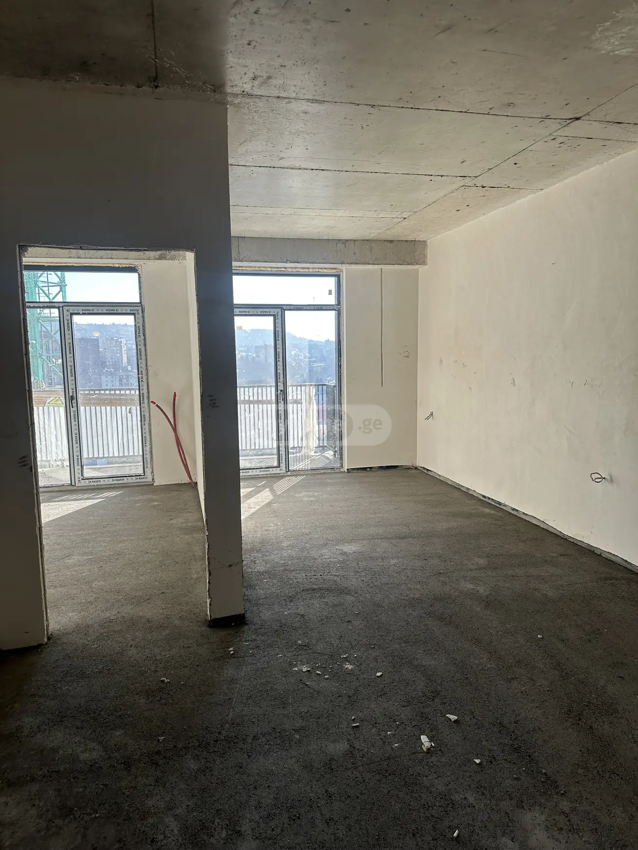 იყიდება 2 ოთახიანი ბინა გლდანში