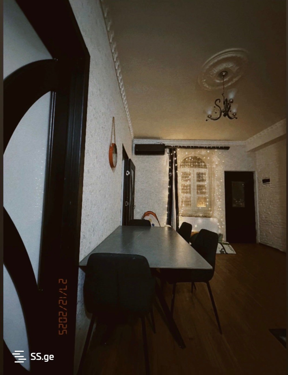 იყიდება 8 ოთახიანი კერძო სახლი ნაძალადევში