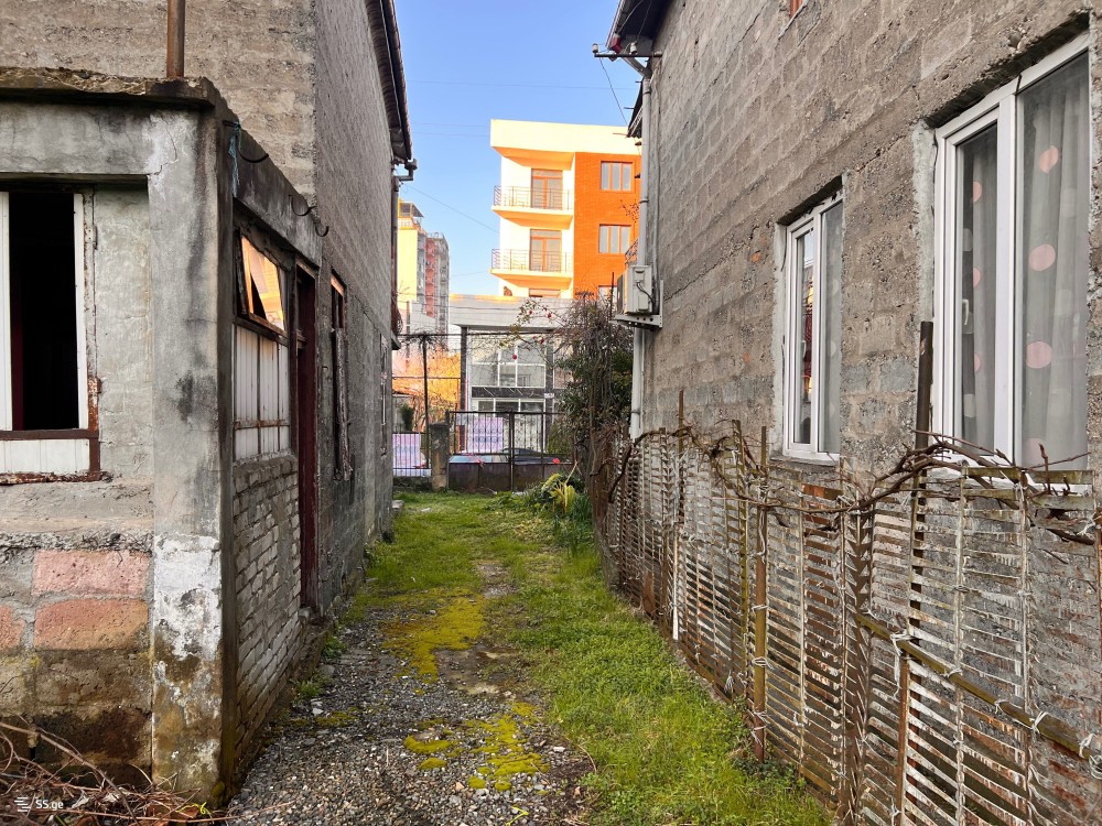 იყიდება მიწის ნაკვეთი ბათუმში