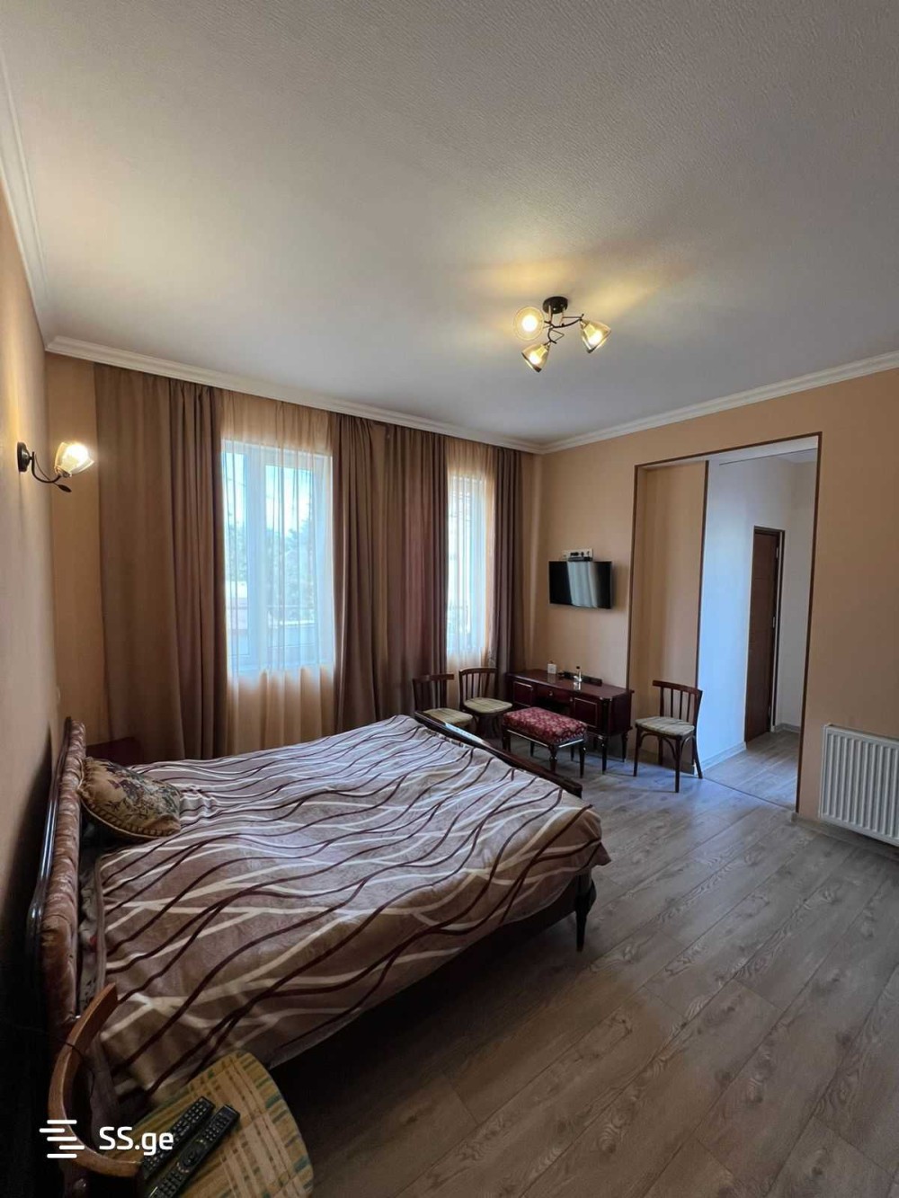 იყიდება 5 ოთახიანი კერძო სახლი წყნეთში