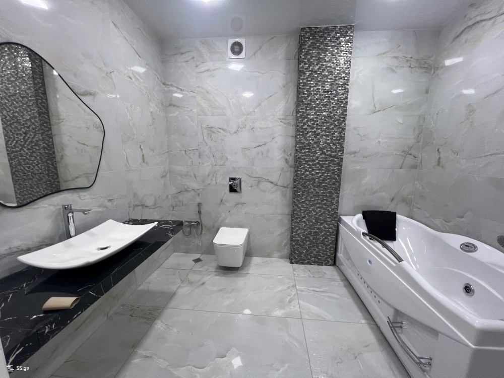 იყიდება 9 ოთახიანი კერძო სახლი ივერთუბანში