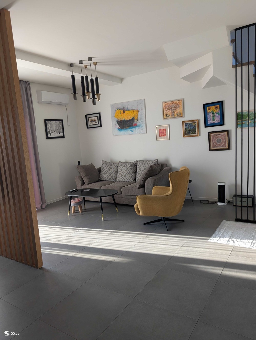 იყიდება 3 ოთახიანი კერძო სახლი თხინვალში