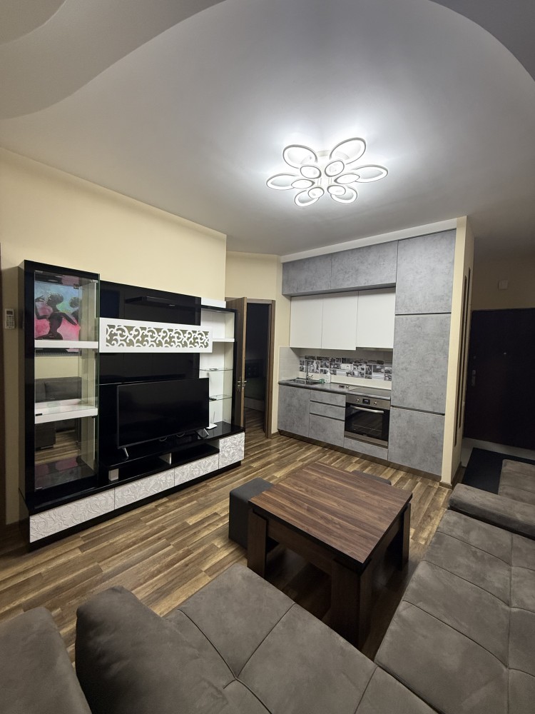 ქირავდება