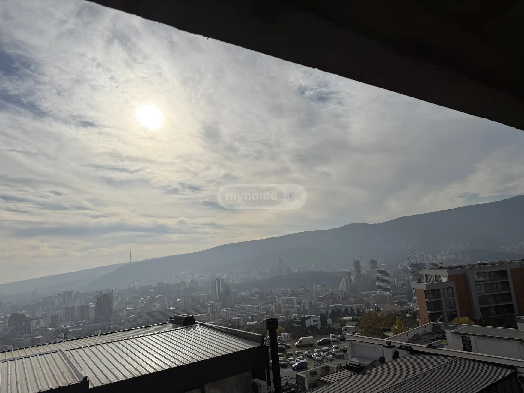 იყიდება 1 ოთახიანი ბინა ლისზე