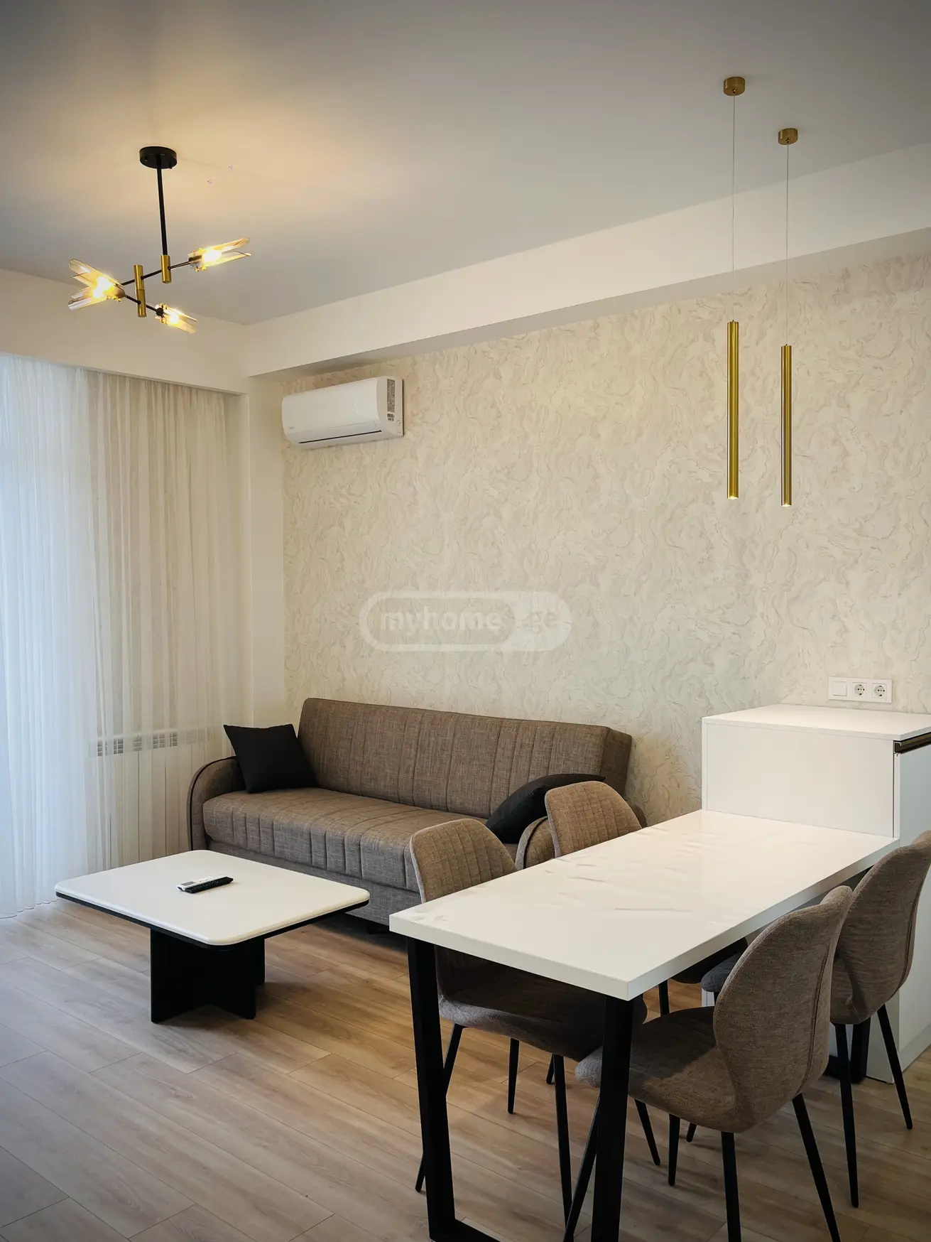 ქირავდება 2 ოთახიანი ბინა საბურთალოზე