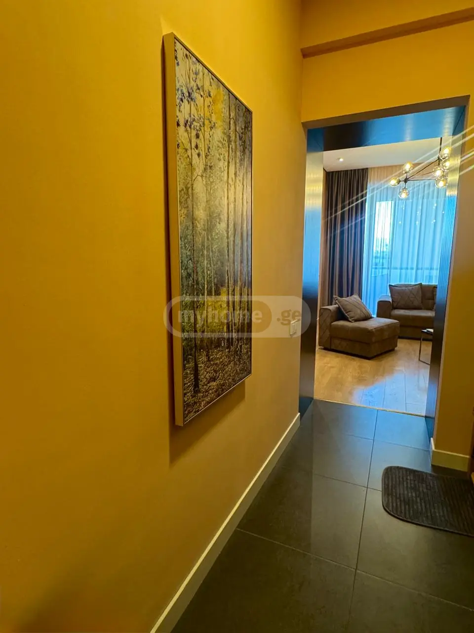 ქირავდება 2 ოთახიანი ბინა ვაკეში