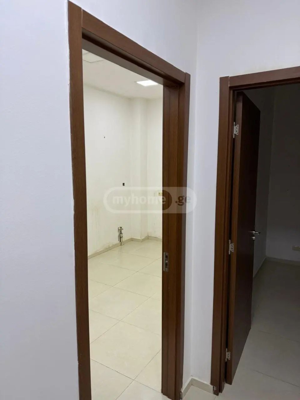 🏢 იყიდება უნივერსალური კომერციული ფართი ვარკეთილში