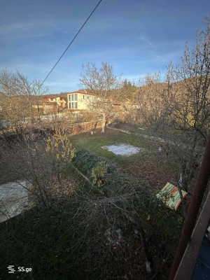 იყიდება 8 ოთახიანი აგარაკი ბულაჩაურში