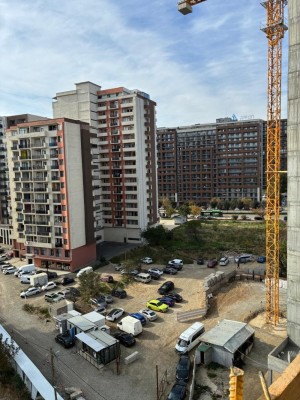 🏙️ იყიდება 3 ოთახიანი ბინა თბილისში, კათოლიკოს აბრამ I ქუჩაზე.